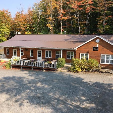 Вилла Domaine Des Montagnais Notre-Dame-Des-Bois Экстерьер фото