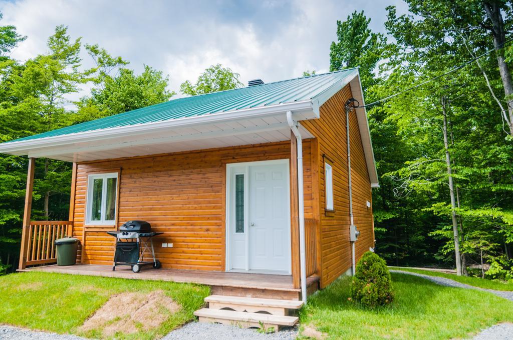 Вилла Domaine Des Montagnais Notre-Dame-Des-Bois Экстерьер фото
