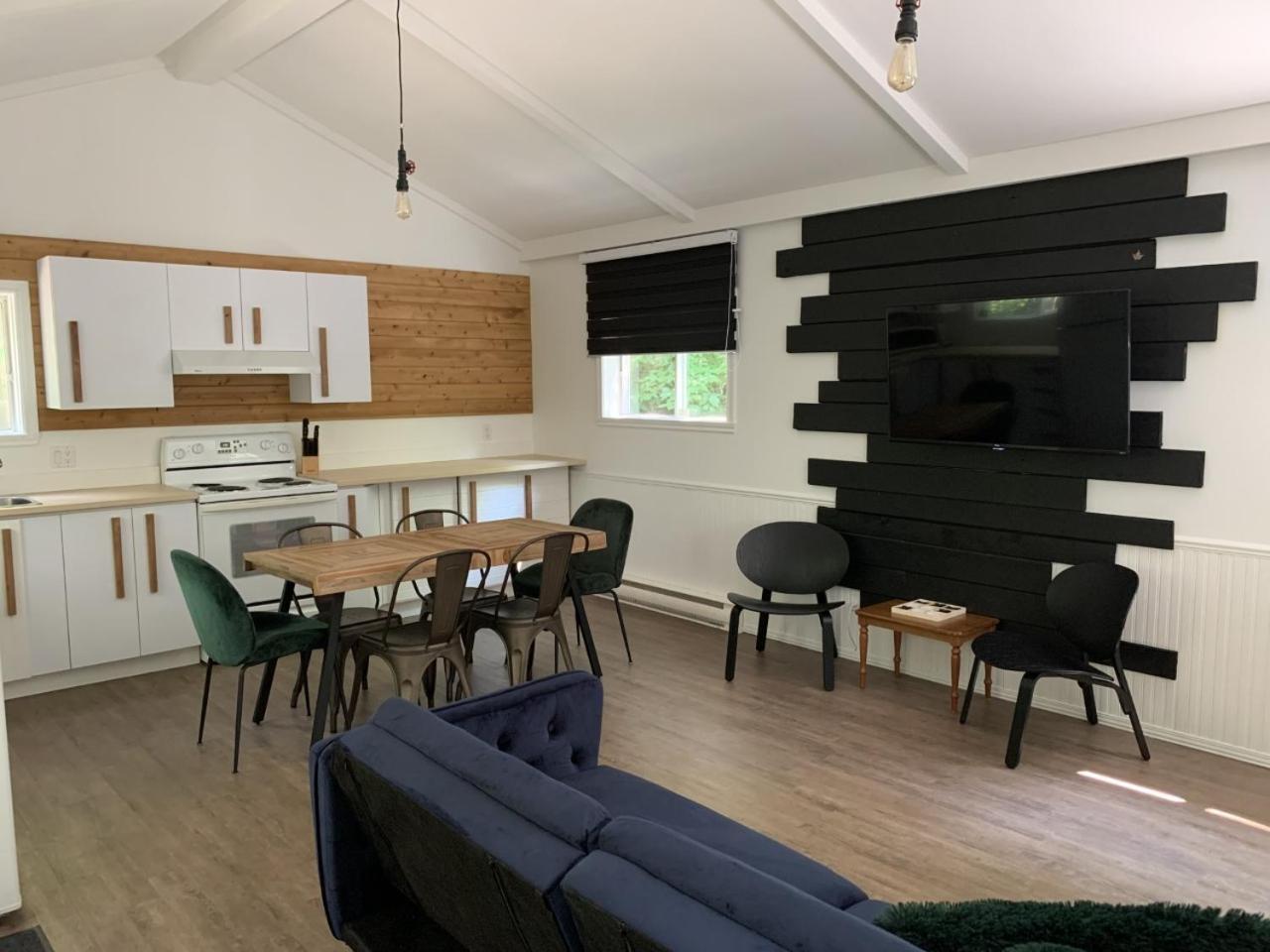 Вилла Domaine Des Montagnais Notre-Dame-Des-Bois Экстерьер фото