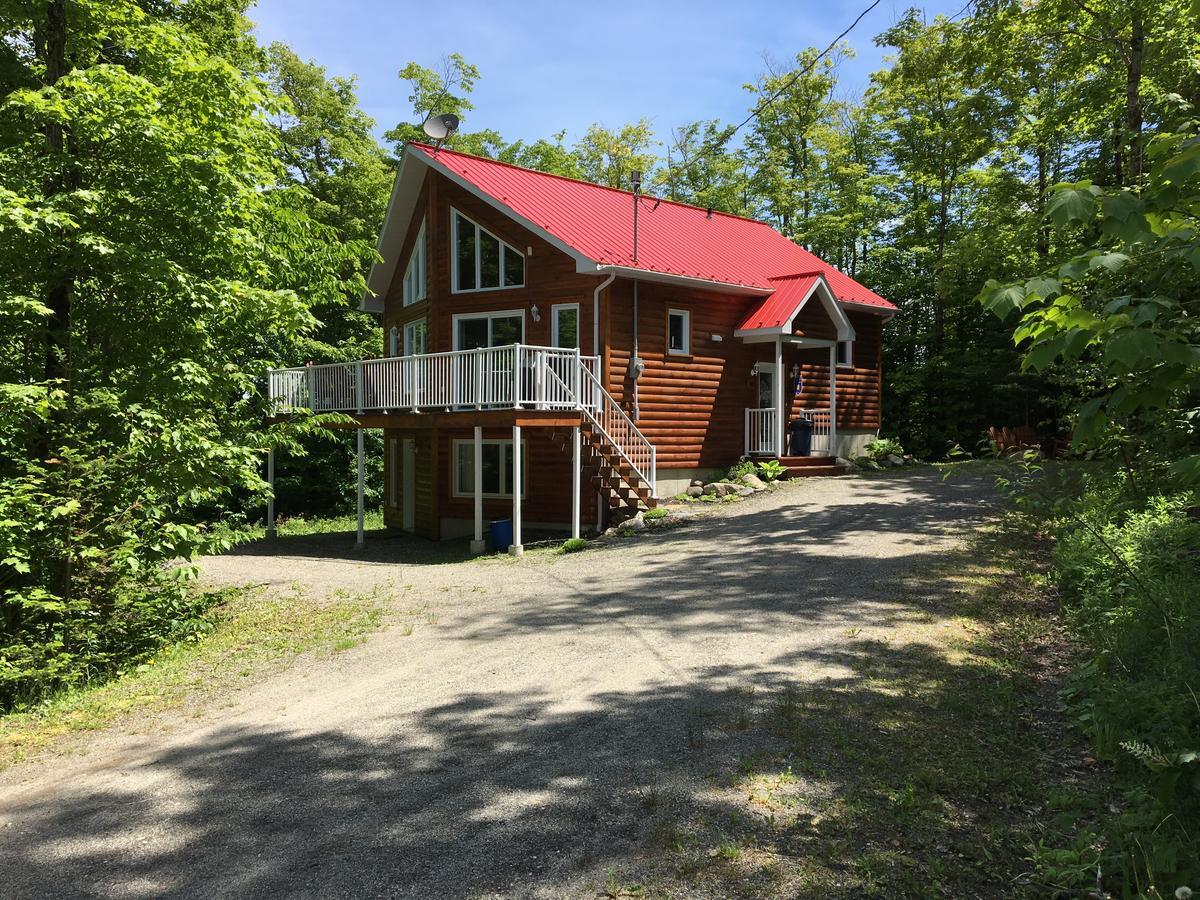 Вилла Domaine Des Montagnais Notre-Dame-Des-Bois Экстерьер фото