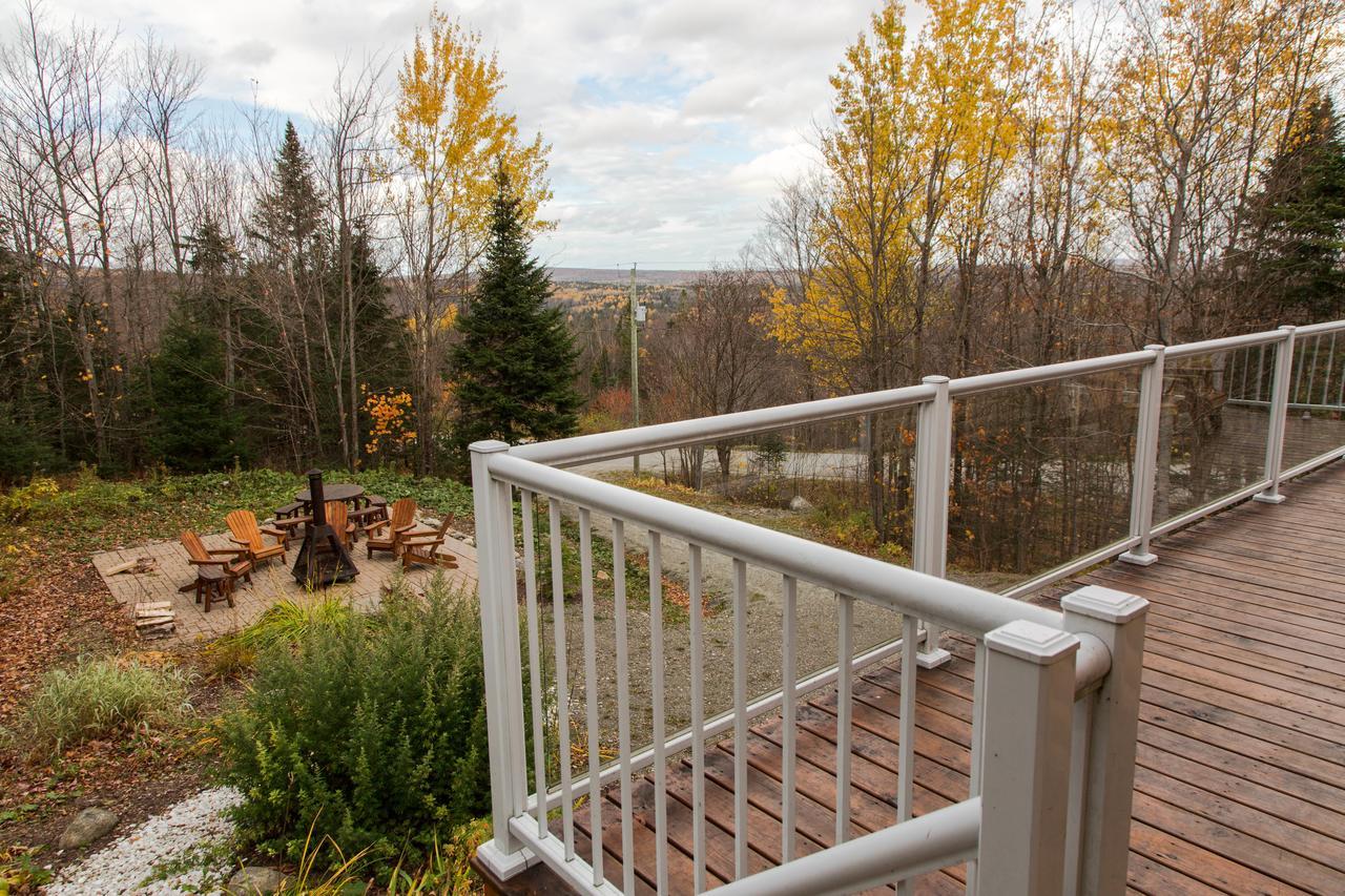 Вилла Domaine Des Montagnais Notre-Dame-Des-Bois Экстерьер фото